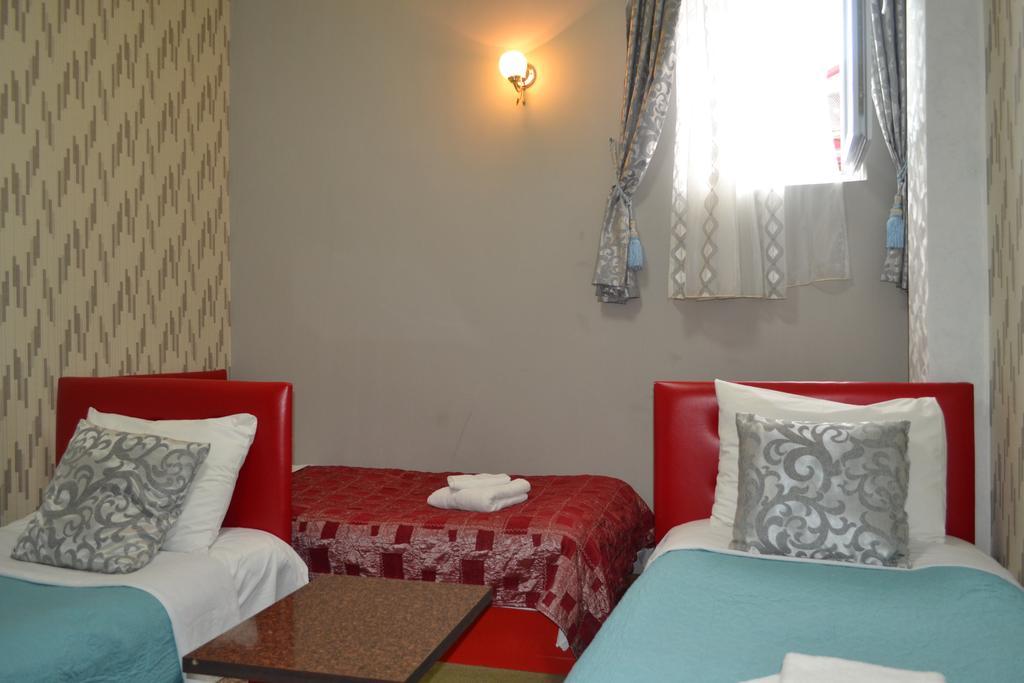 Hotel Elite House Batumi Esterno foto
