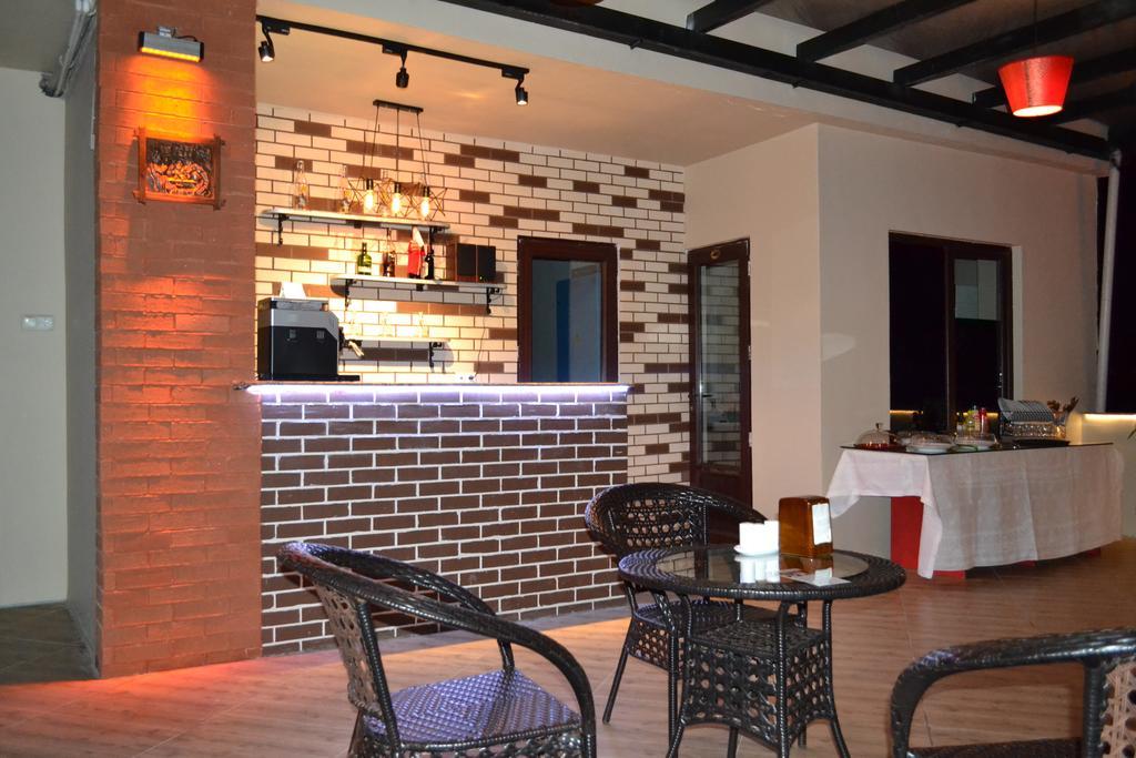Hotel Elite House Batumi Esterno foto